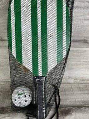 NEW Pickleball rackets and ball